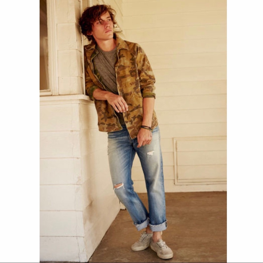 *CURRENT/ELLIOTT* Relaxed Distressed Jeans - Picture 2 of 11